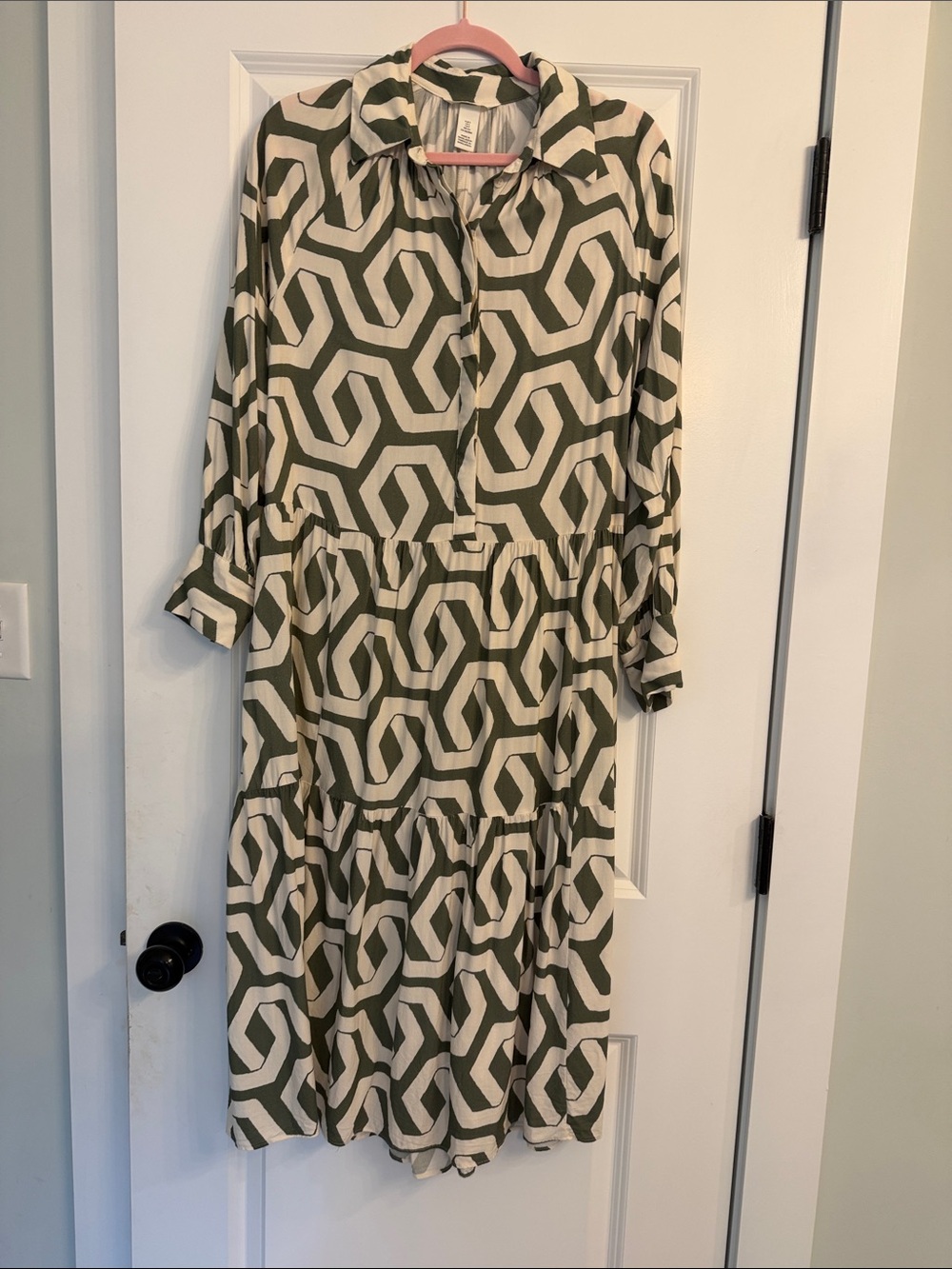H&M Olive Green and Cream Geometric Tiered Shirt Dress
